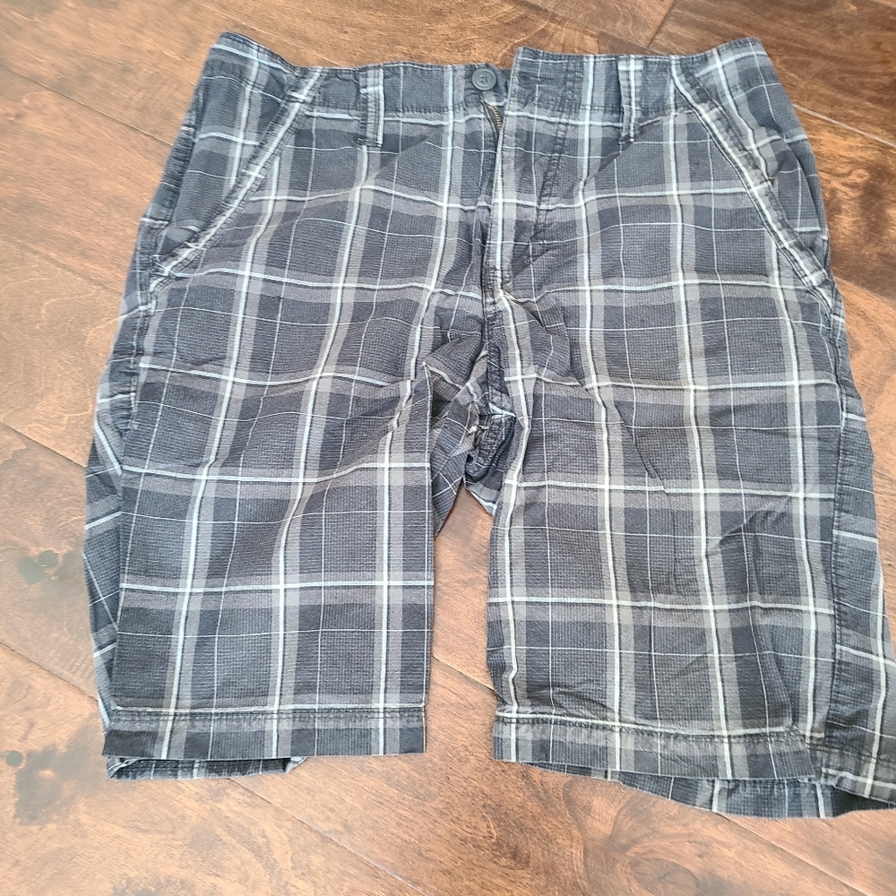Distillery Apparel men's size 32 shorts
